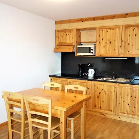 Pracondu 2 305 - Outdoor & Fun Charming