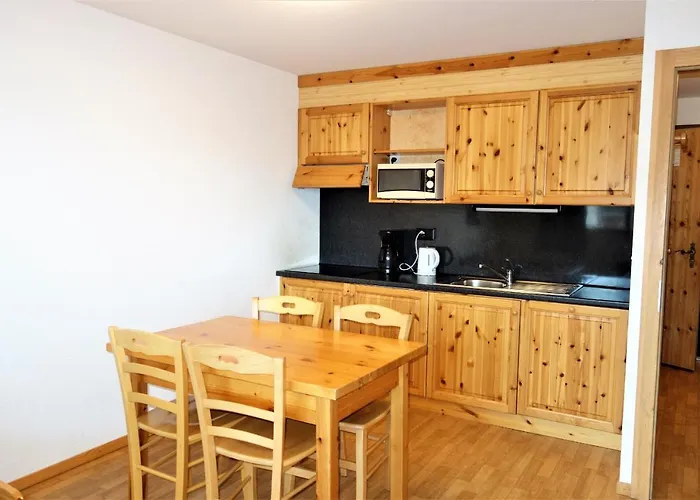 Pracondu 2 305 - Outdoor & Fun Charming