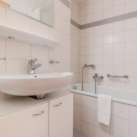 Pracondu 2 305 - Outdoor & Fun Charming * نينداز